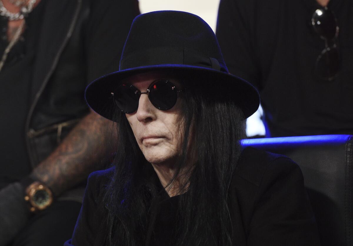 Motley Crue, Mick Mars Feuding Over Retirement, Lawsuit