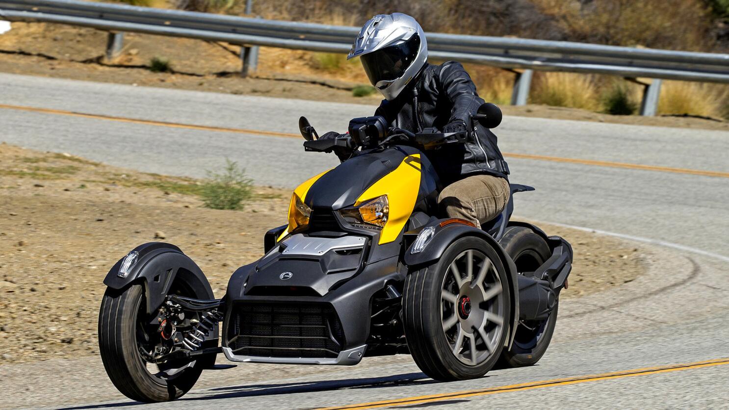 Can-Am Spyder review: Newbies may dig it, serious bikers, not so much - Los  Angeles Times