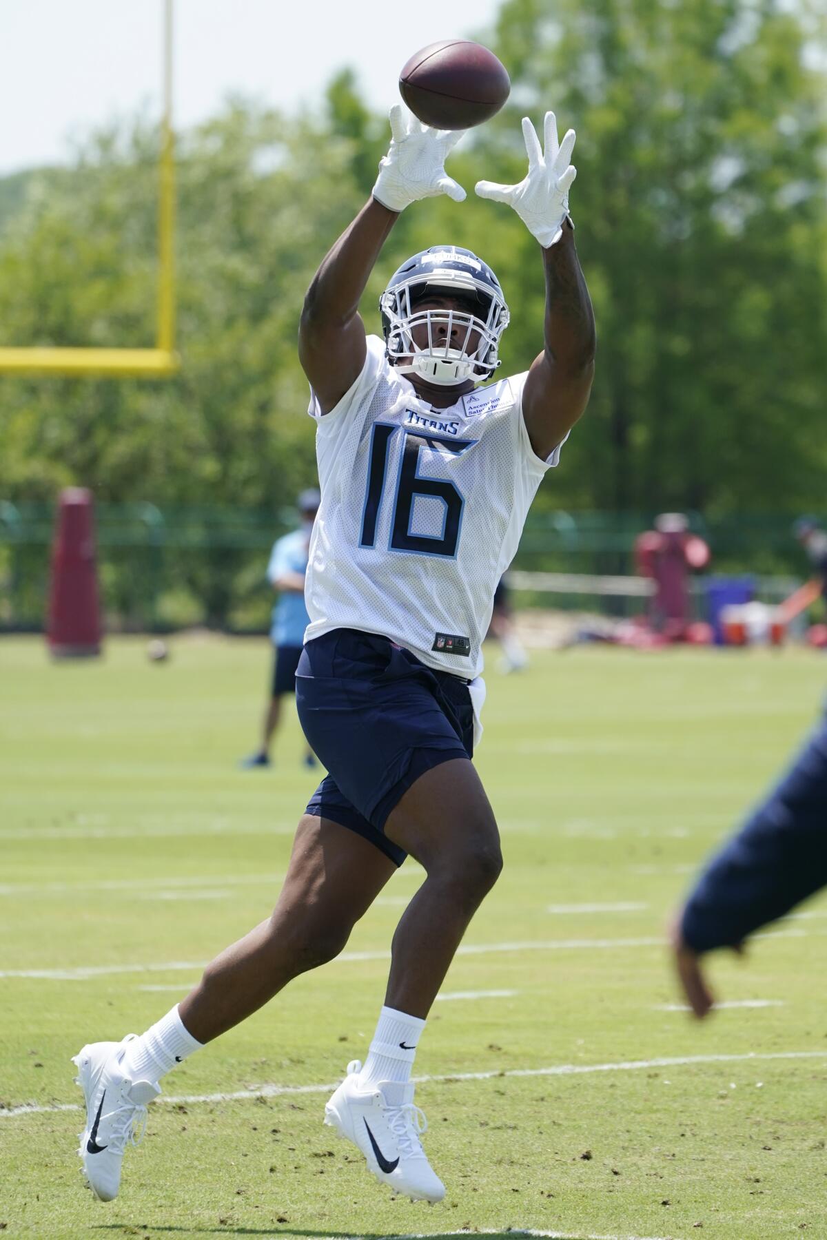 Former Razorback, Warren native Treylon Burks drafted by Titans in first  round