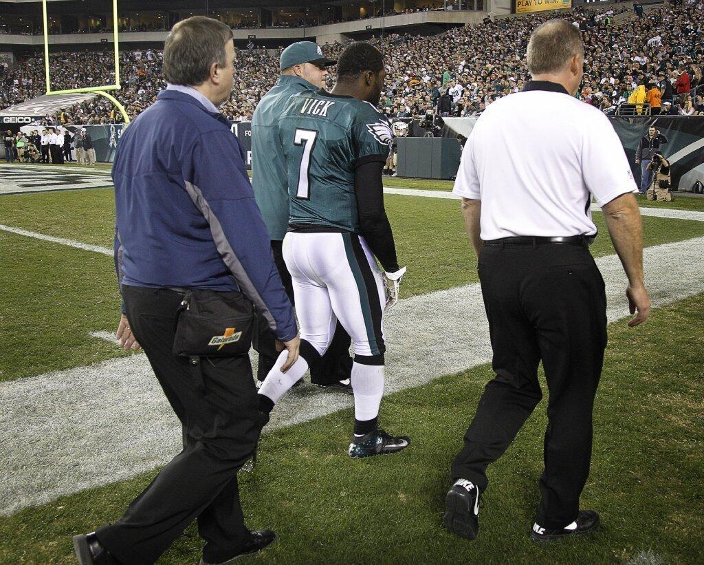 Eagles' Michael Vick stays home with 'pretty significant' concussion