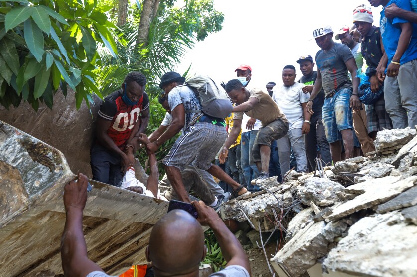 Mexico Expresa Su Solidaridad Con Haiti Tras El Terremoto Los Angeles Times