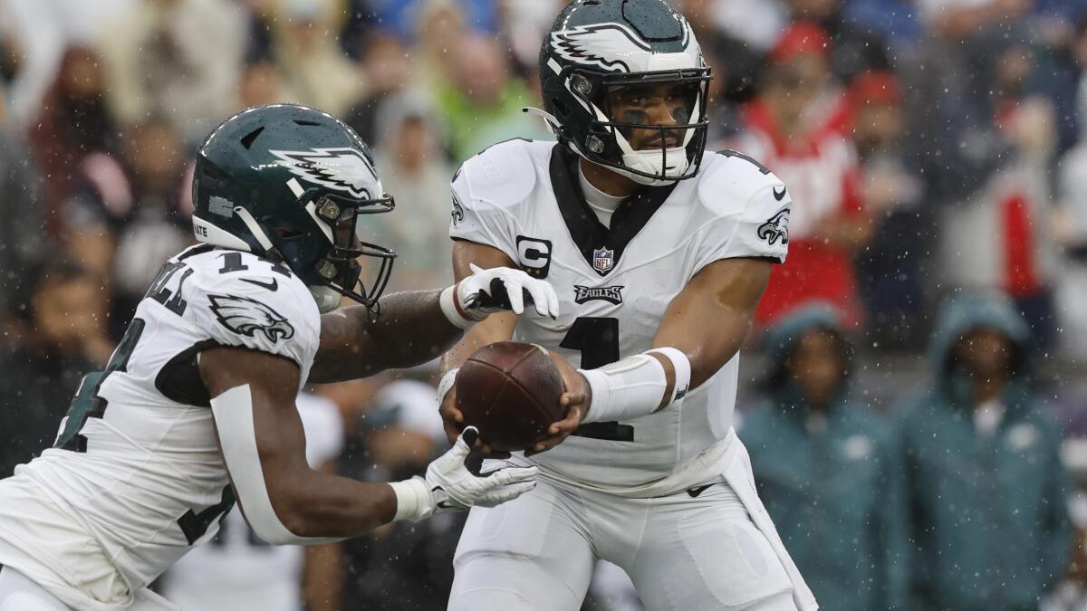 Vikings vs. Eagles final score, results: D'Andre Swift, Philadelphia run  over Minnesota to win home opener