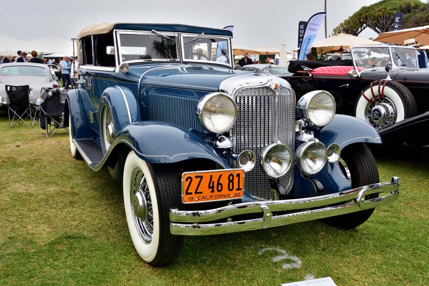 1932 Chrysler CP8 convertible sedan