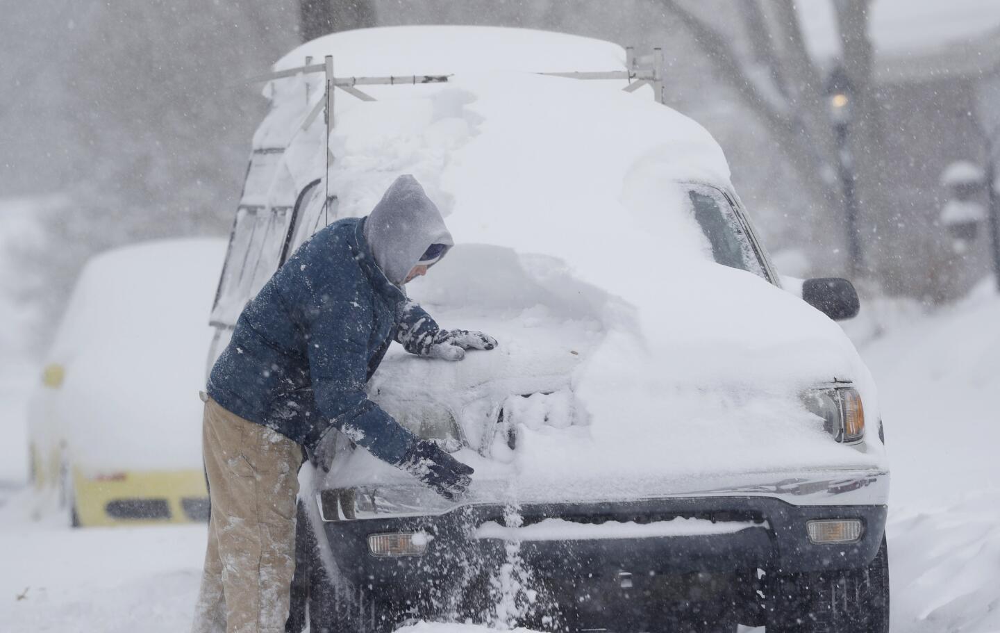 Winter storm blankets Southeast