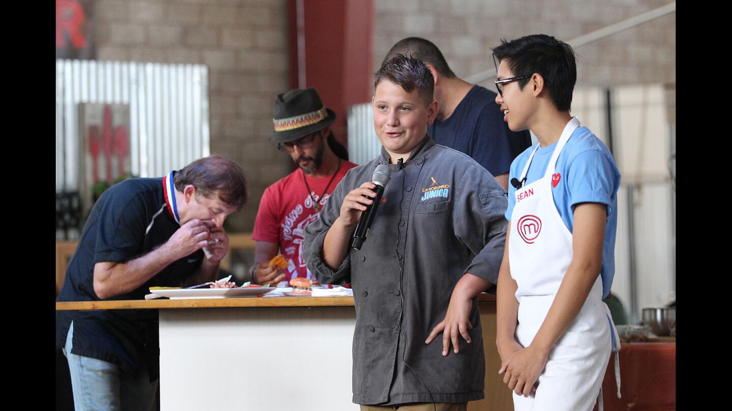 Youth chefs battle for best burger at OC Fair