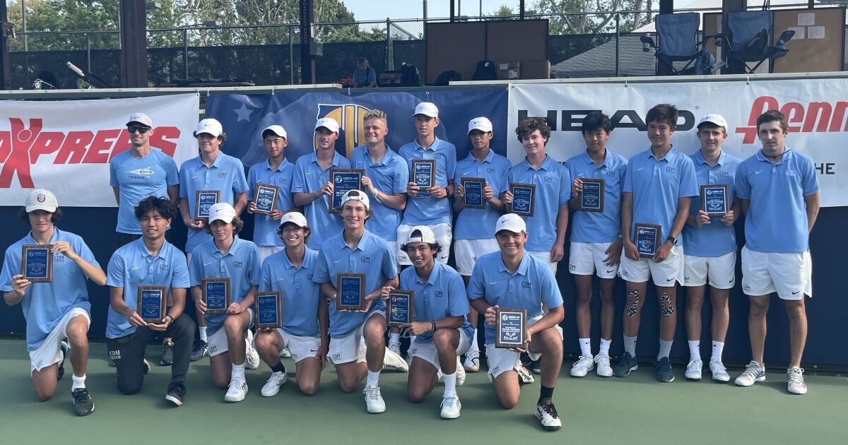 Corona del Mar boys' tennis comes close before finishing runner-up to University for SoCal Regional title