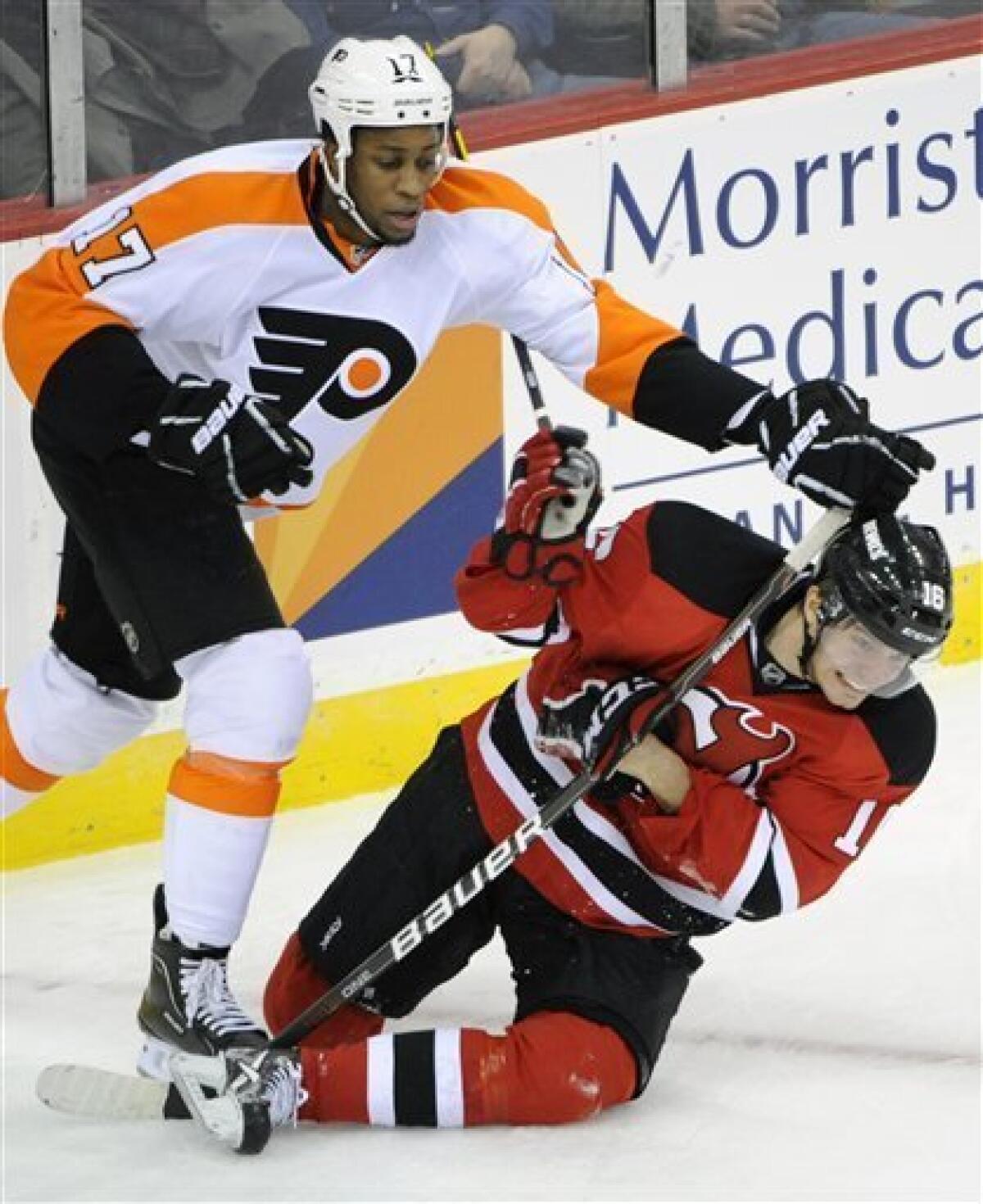 Former Flyer Wayne Simmonds signs with rival New Jersey Devils