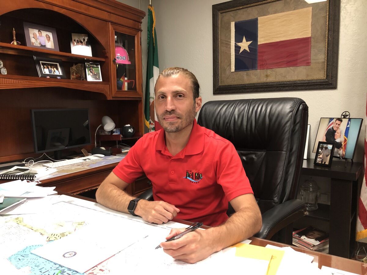 "We have an immigration crisis, a surge," Del Rio Mayor Bruno Lozano says.