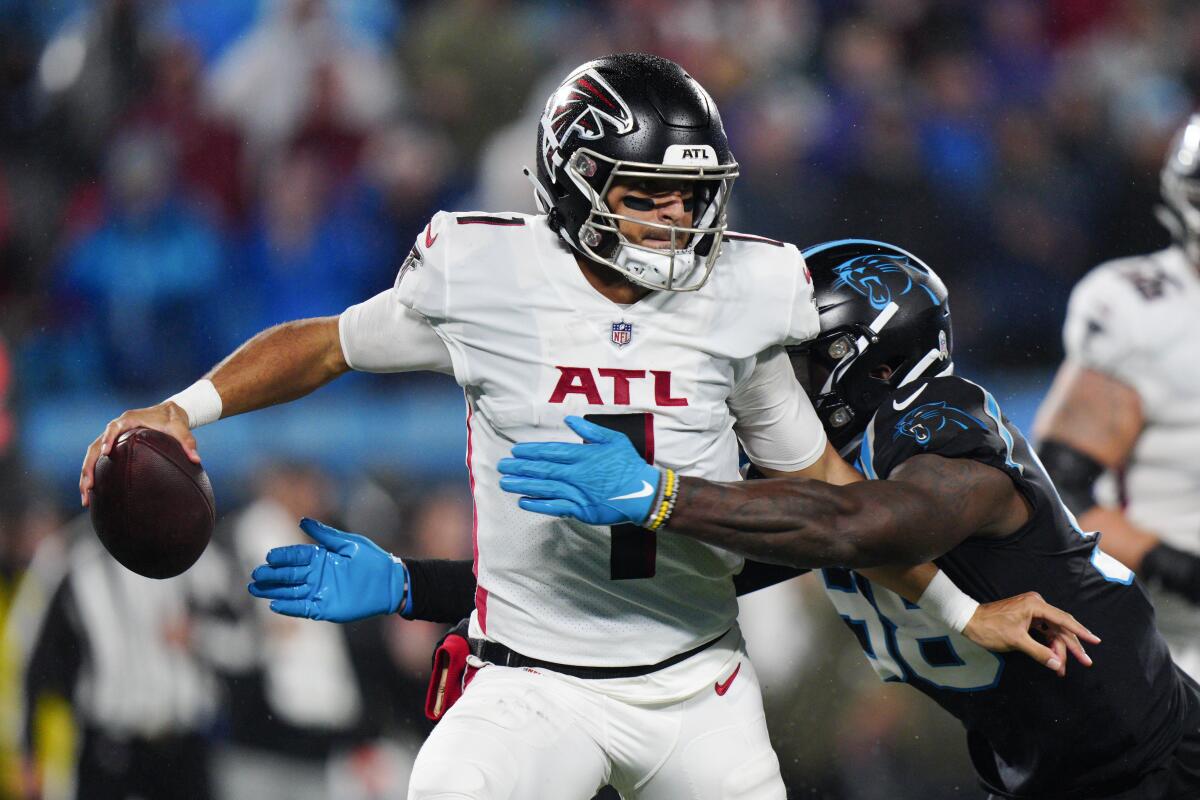 Falcons slipping in NFC South after 3rd loss in 4 games - The San Diego  Union-Tribune