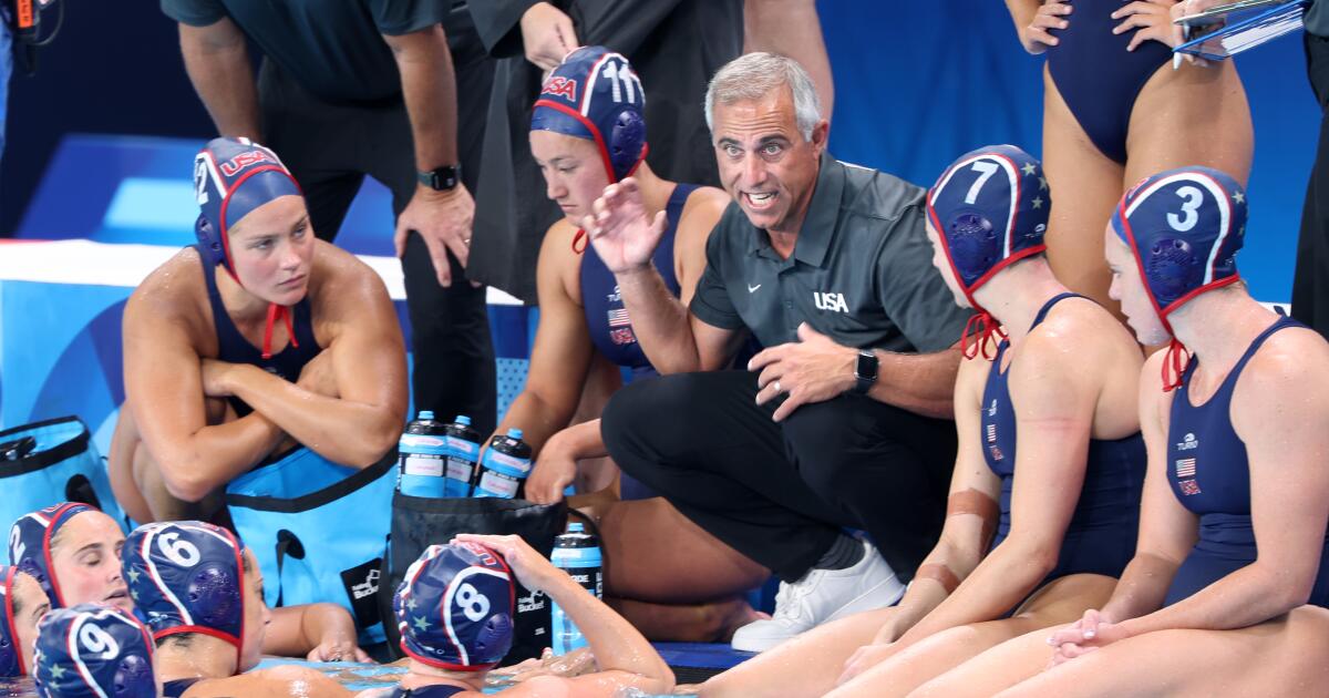 Adam Krikorian trouve de la valeur dans la défaite olympique de l’équipe féminine américaine de water-polo