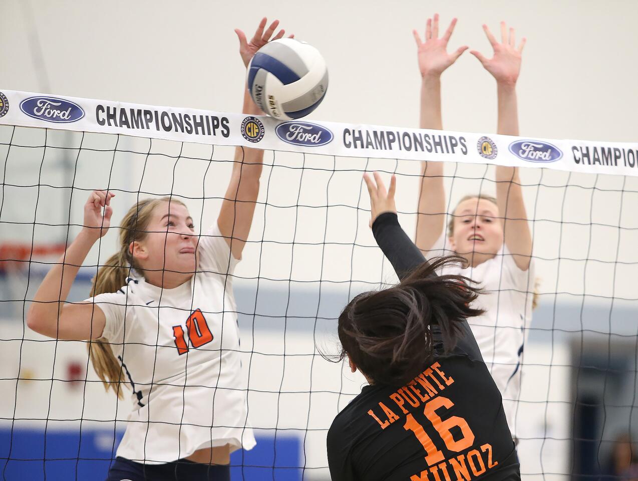 Photo Gallery: Pacifica Christian Orange County vs. La Puente in girls’ volleyball