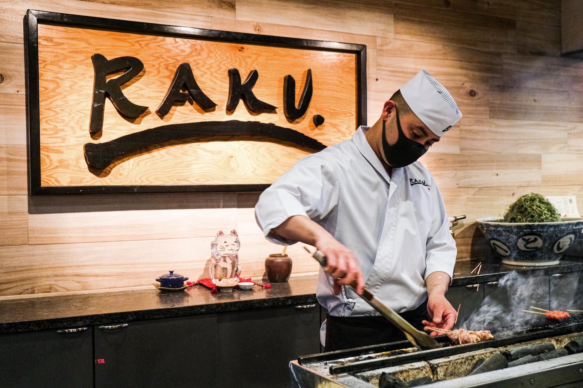 Yoshiya Tomori at Toridokoro Raku