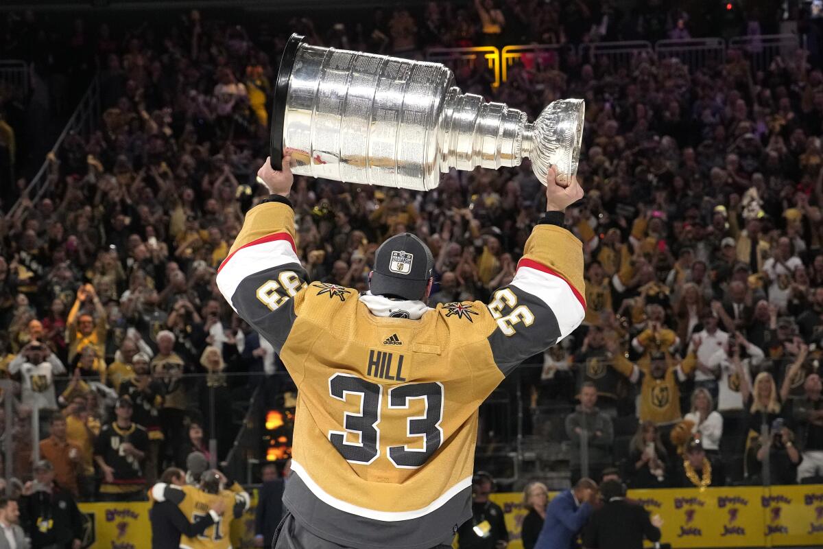 Vegas Golden Knights open Stanley Cup semifinal with 4-1 win over