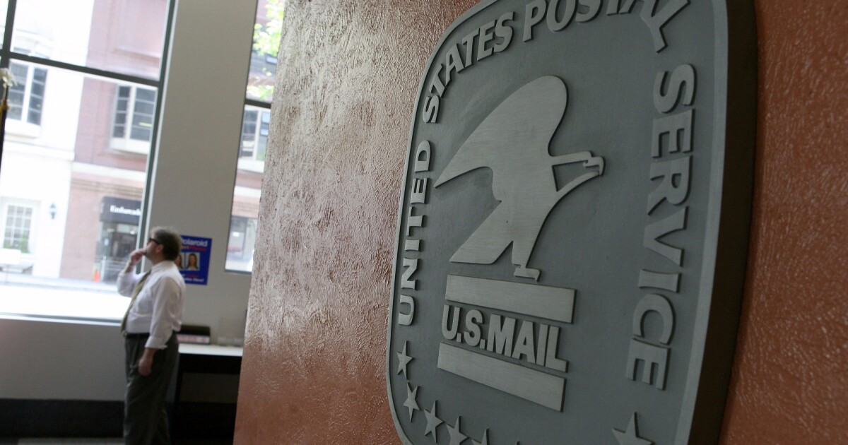 Santa Ana postal worker stealing 6,200 credit the mail - Los Angeles Times