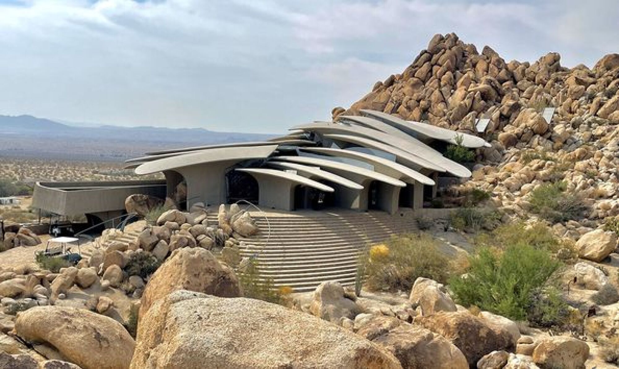 Exterior of a house in the desert.
