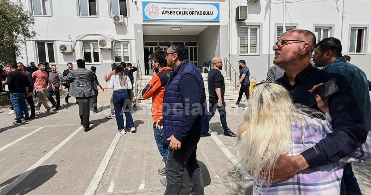 4 étudiants tués et 20 autres blessés lors d’une fusillade dans un lycée en Turquie il y a 2 jours