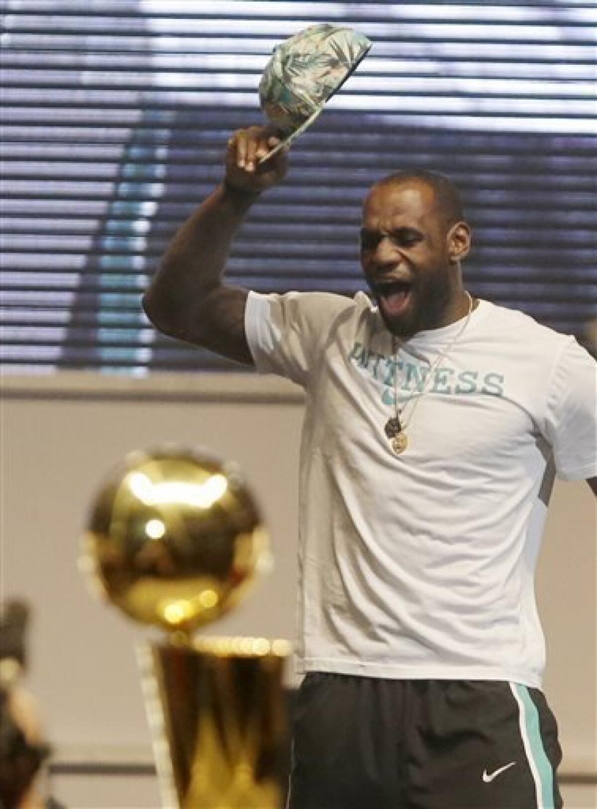 Heat celebrate with parade through downtown Miami