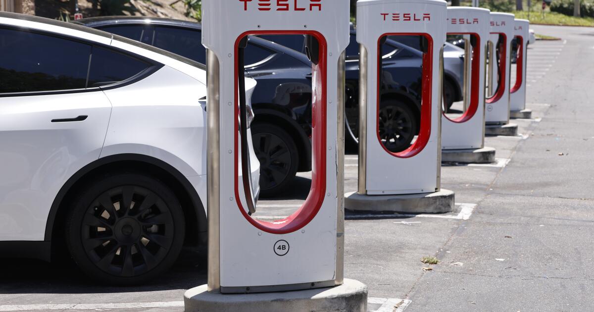 Trump’s EPA puts California on their cross with proposed car regulations Trump’s EPA puts California on their cross with proposed car regulations