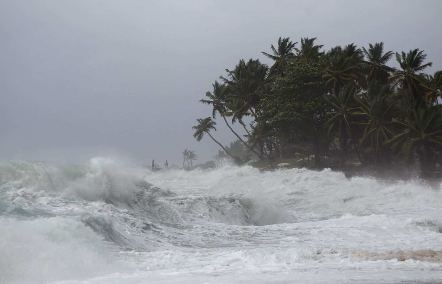 Tropical Storm Isaac: Waves