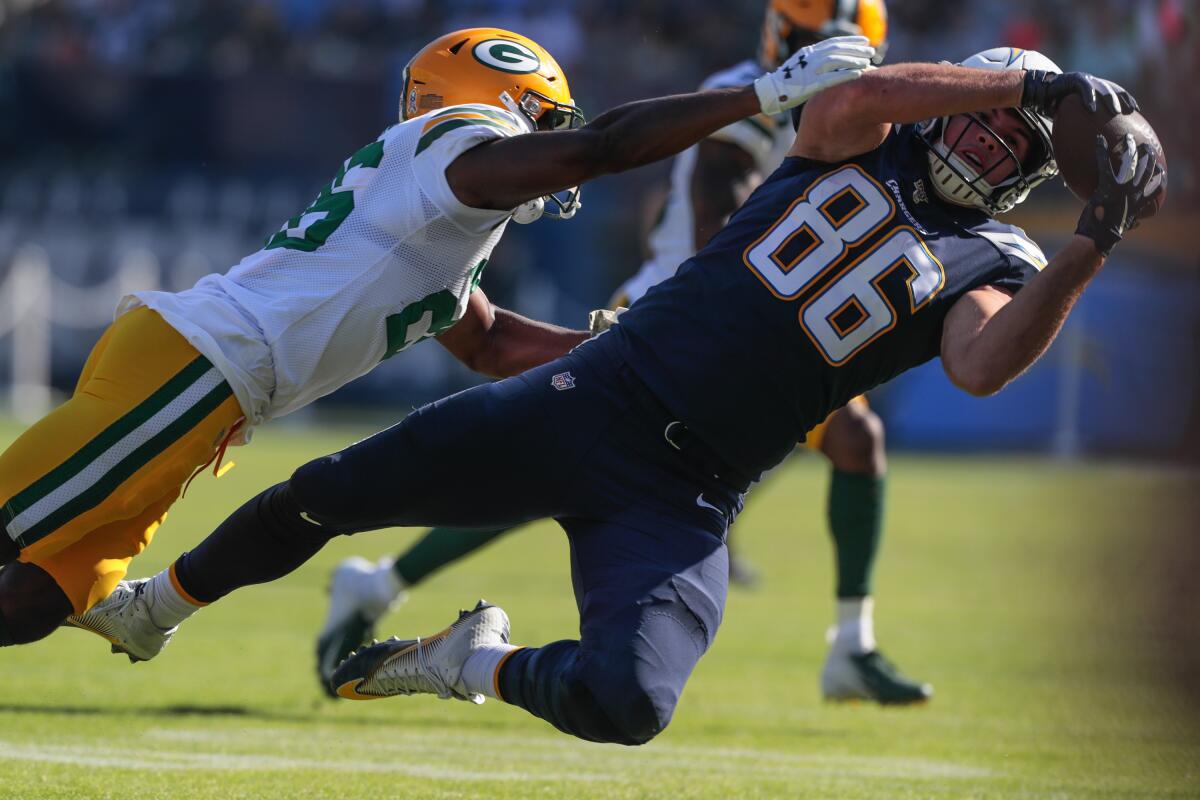Chargers tight end Hunter Henry caught a team-high seven passes for 84 yards during his team's 26-11 upset of Green Bay at Dignity Health Sports Park.