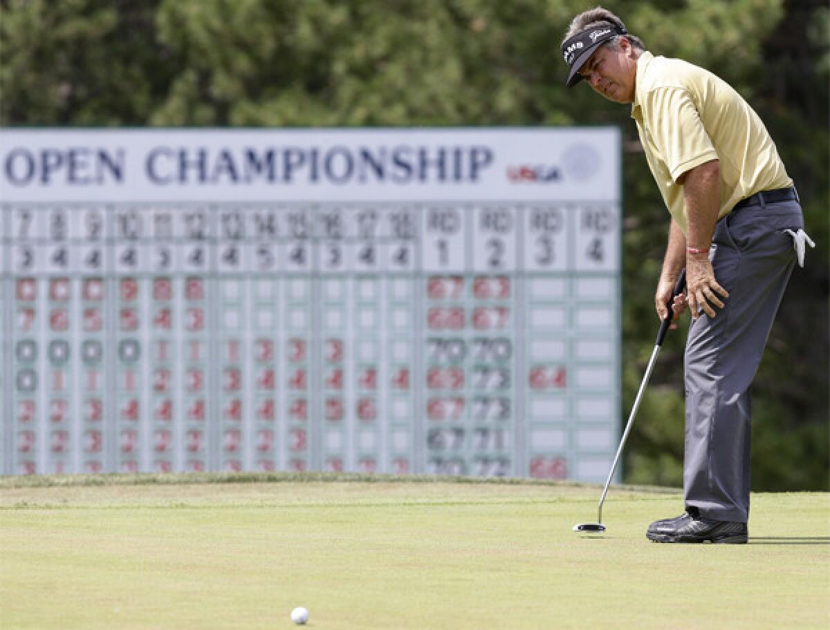 Kenny Perry posted nines of 32-32 Saturday to move to within two shots of the lead at the U.S. Senior Open.