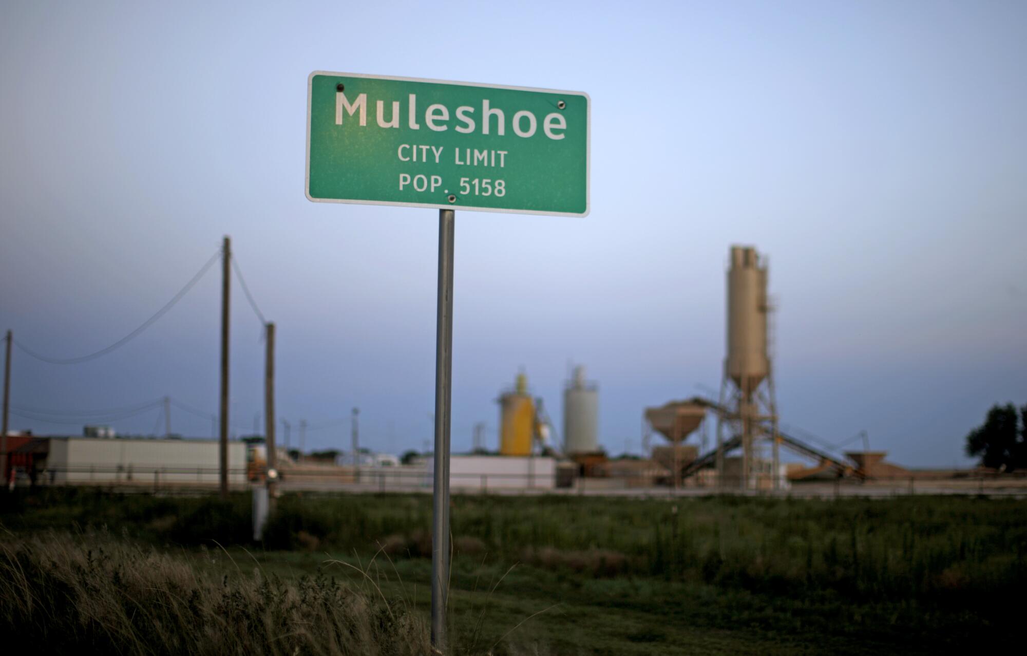 The Muleshoe, Texas, city limit sign is seen in the hometown of new USC coach Lincoln Riley in 2015