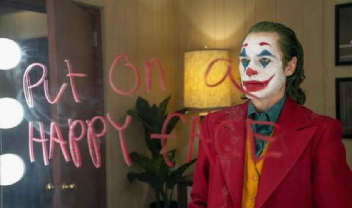 Fotograma cedido por Warner Bros. donde aparece el actor Joaquin Phoenix como Arthur Fleck, durante una escena de la esperada película "Joker".