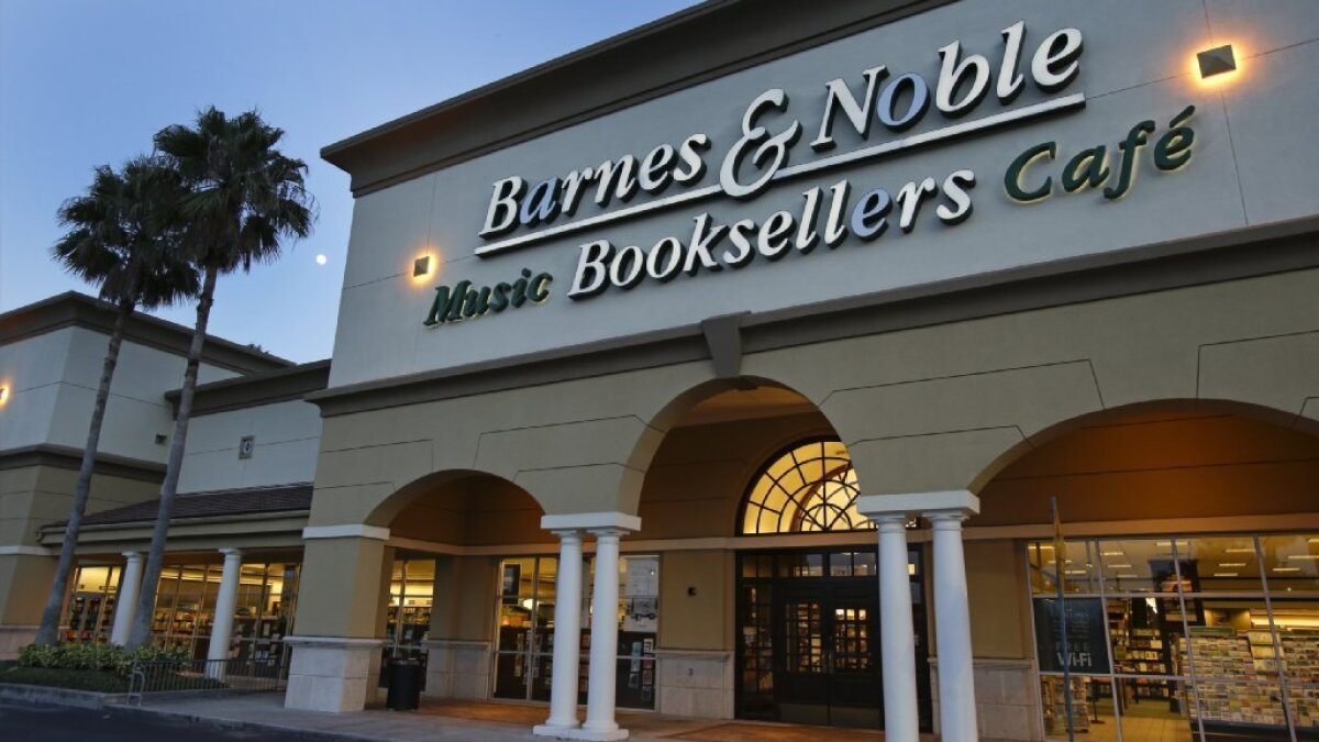 Investor Sues Barnes Noble Over Misstatements Sec Probe Los