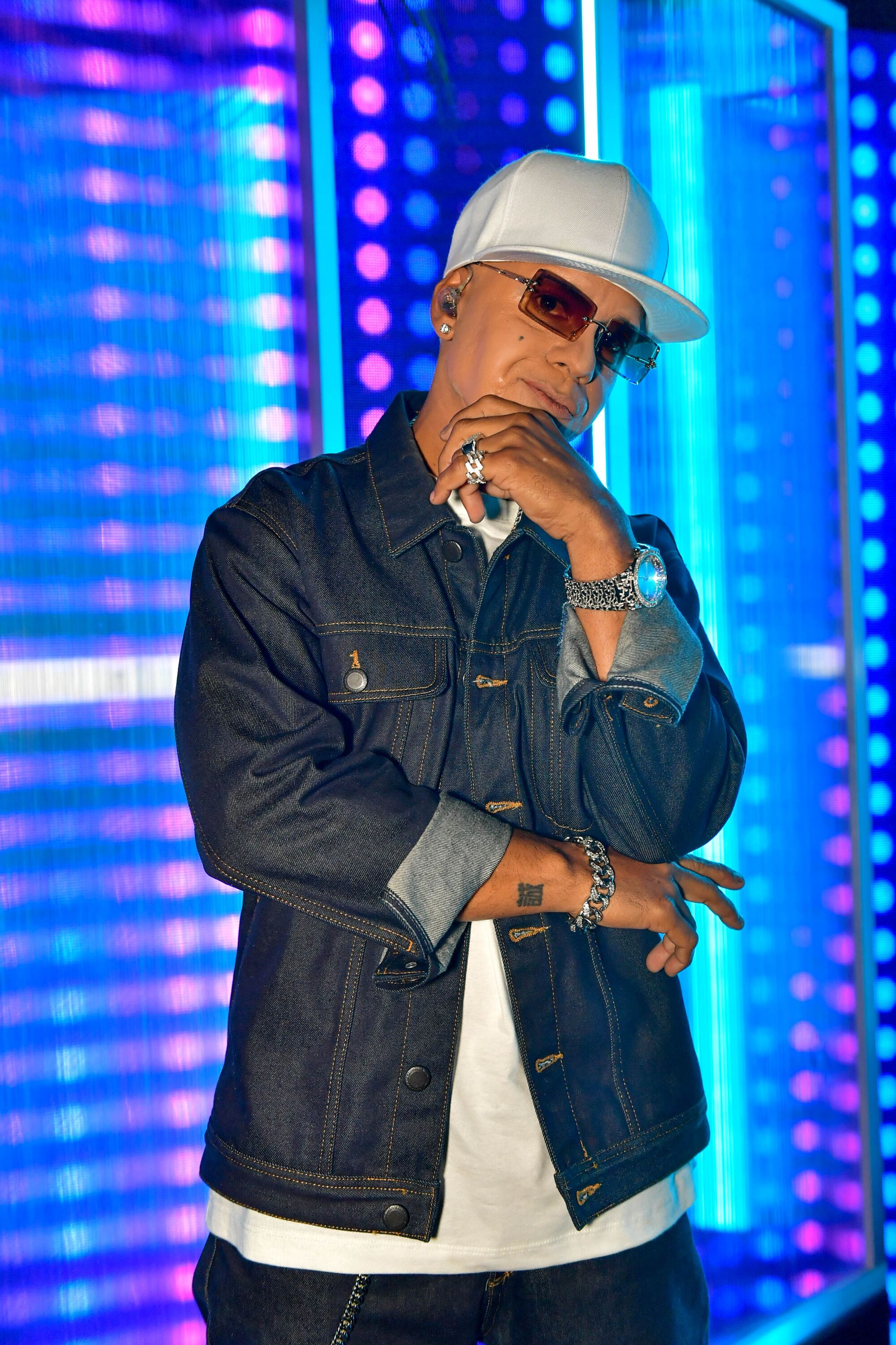 Michael Stuart en su caracterización de Daddy Yankee.