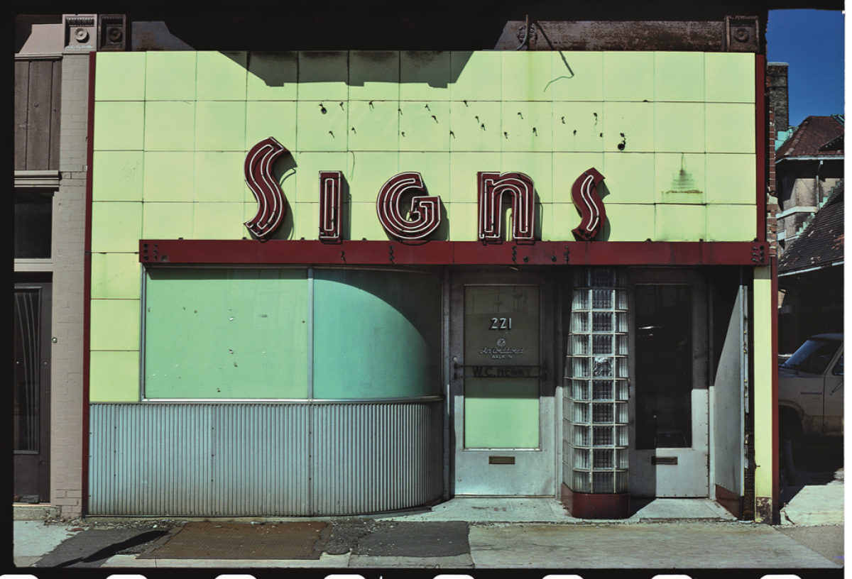 Signs store, Springfield, Ill., 1980. (John Margolies/courtesy Taschen Books)