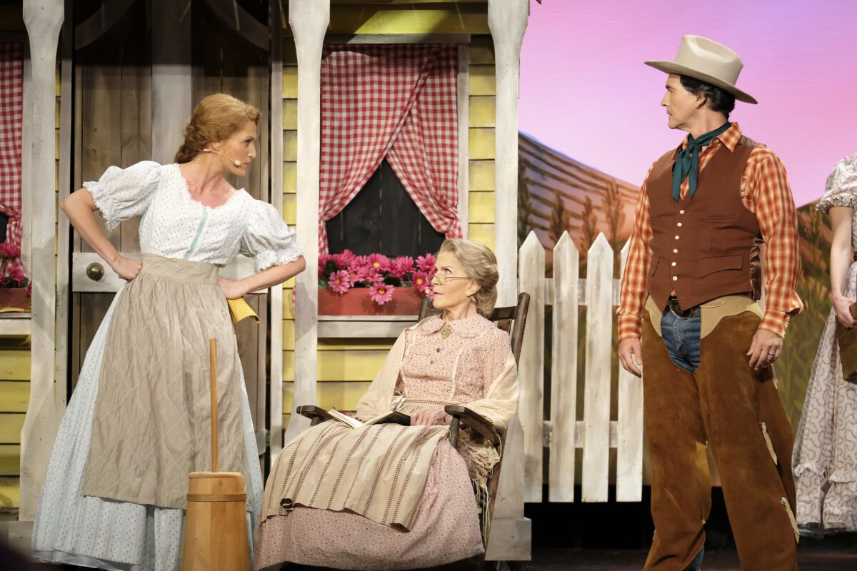 Former classmates put on "Oklahoma!" in an episode of "Encore!"