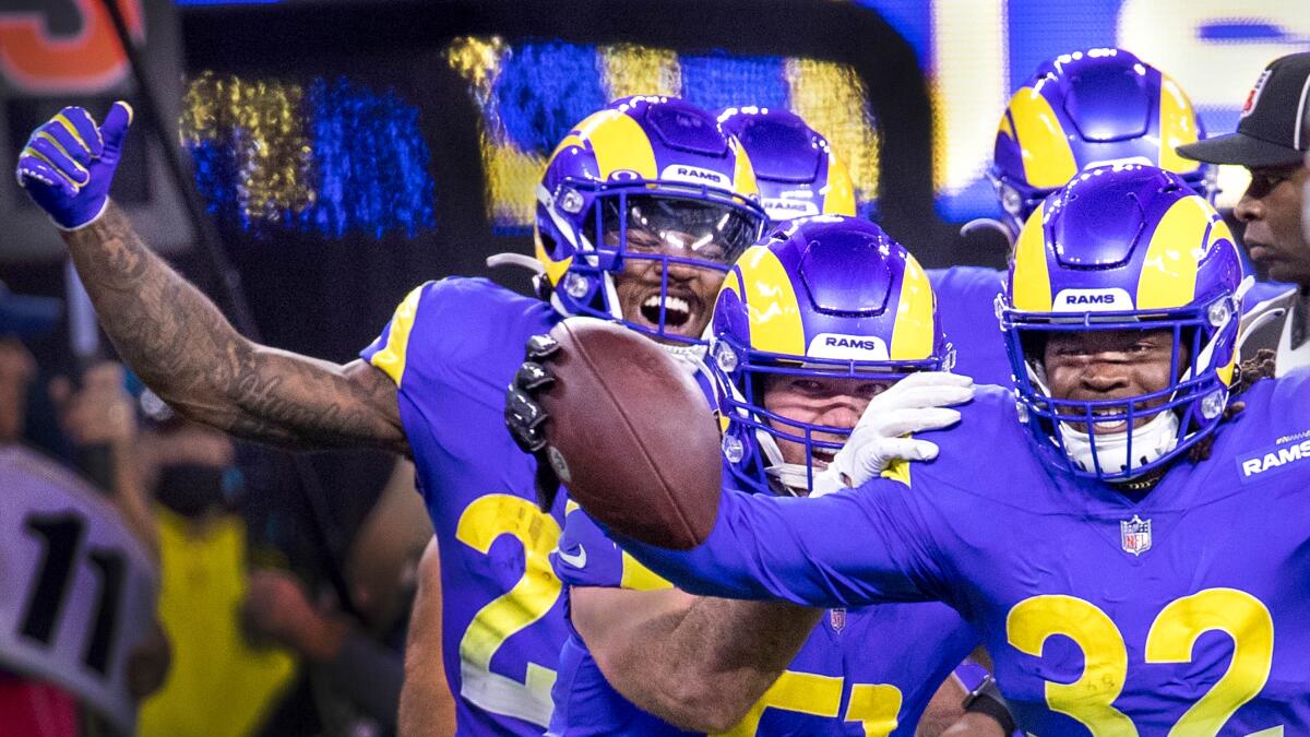 rams purple uniforms