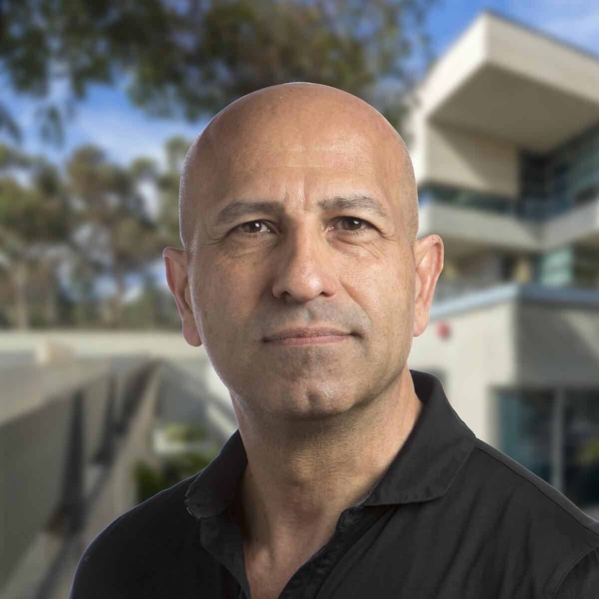 Reza Ghadiri will present as part of the Scripps Research Front Row Lecture Series.