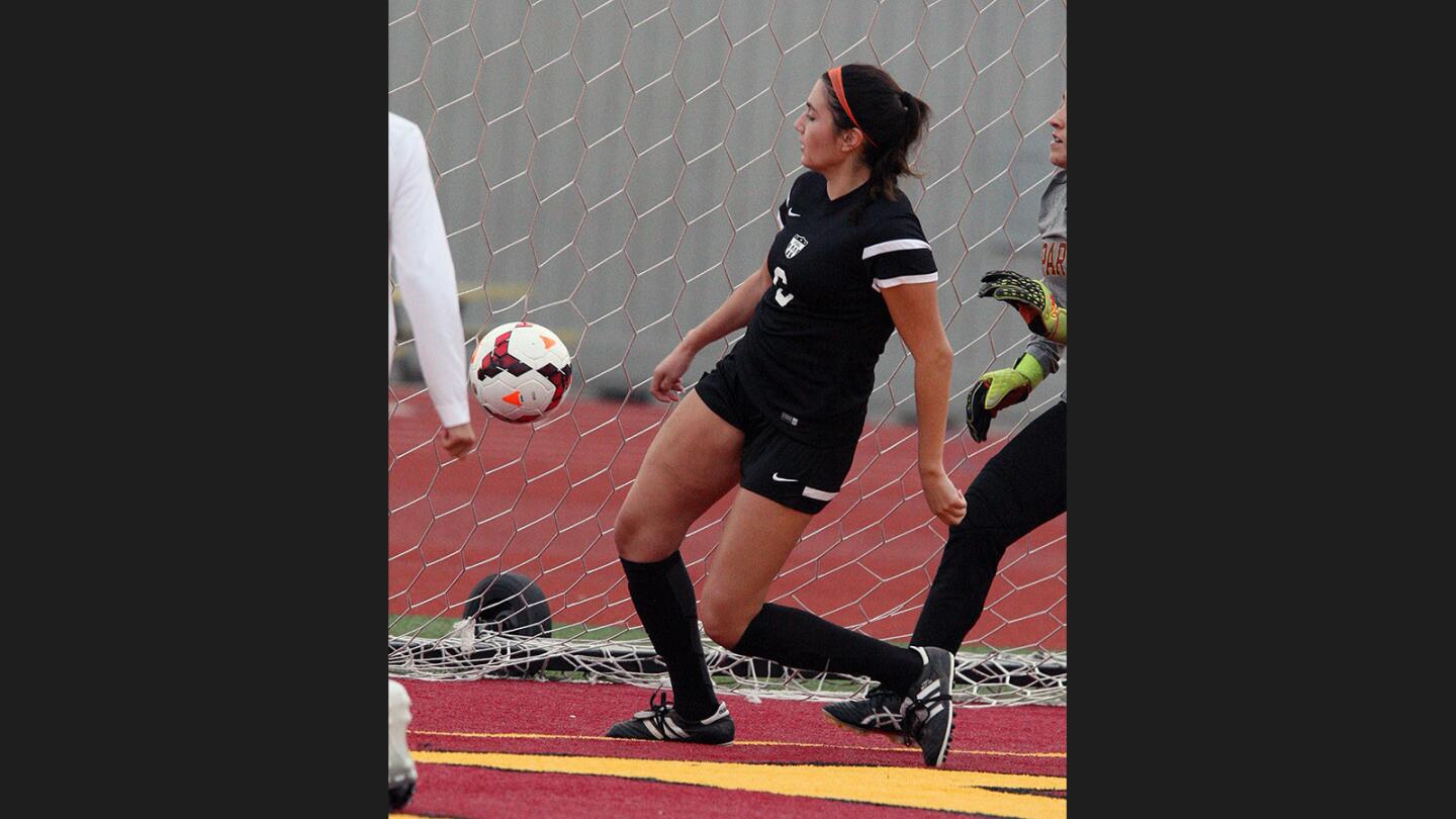 Photo Gallery: La Cañada vs. FSHA in non-league girls' soccer