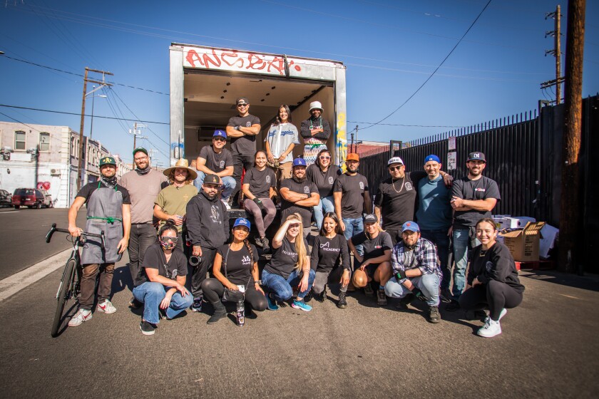 Andre Ethier helps nonprofit feeding L.A. restaurant workers 14 Workers from No Us Without You L.A. gather during a recent food distribution event.