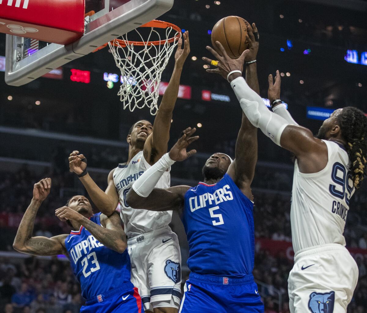 The Clippers' Montrezl Harrell (5) goes up for a shot against the Grizzlies on Jan. 4, 2020.