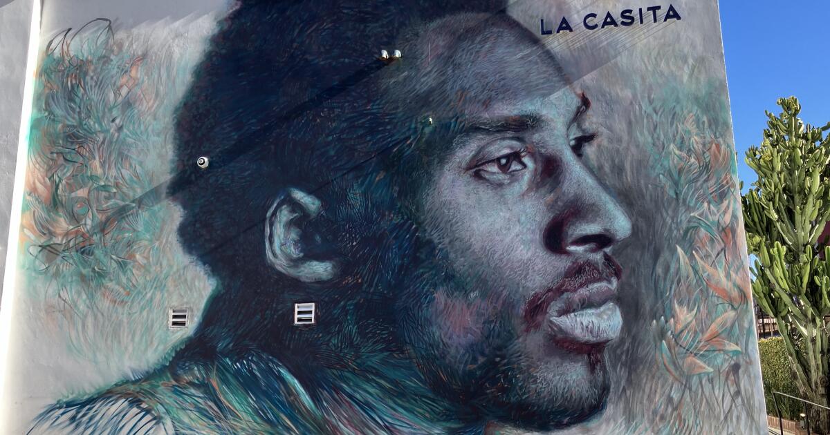 Aqui estão 24 murais de Kobe Bryant em Los Angeles e 8 em Orange County Aqui estão 24 murais de Kobe Bryant em Los Angeles e 8 em Orange County