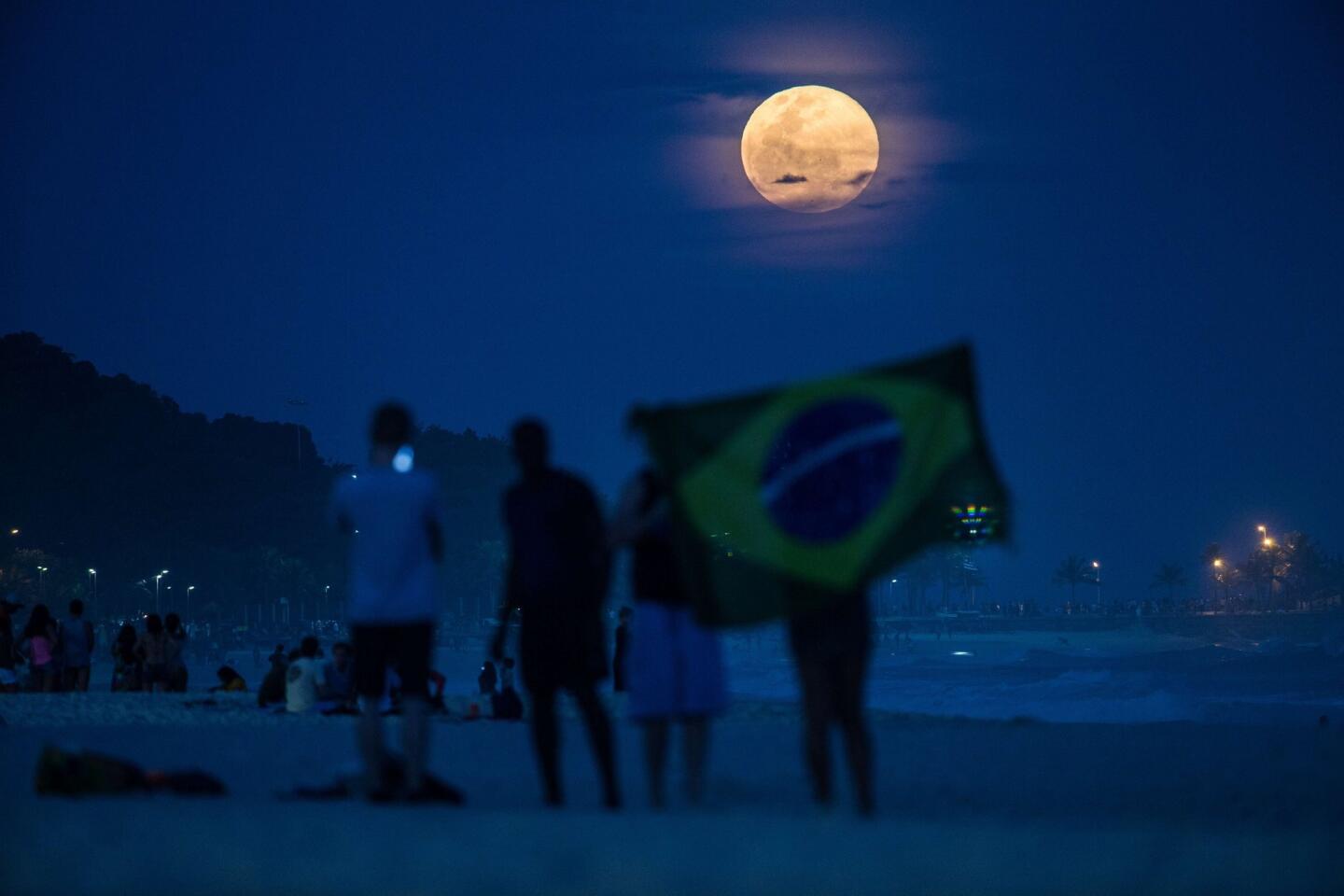 Brazil supermoon