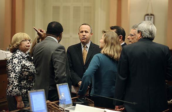 Legislators hunker down on budget impasse - lawmakers