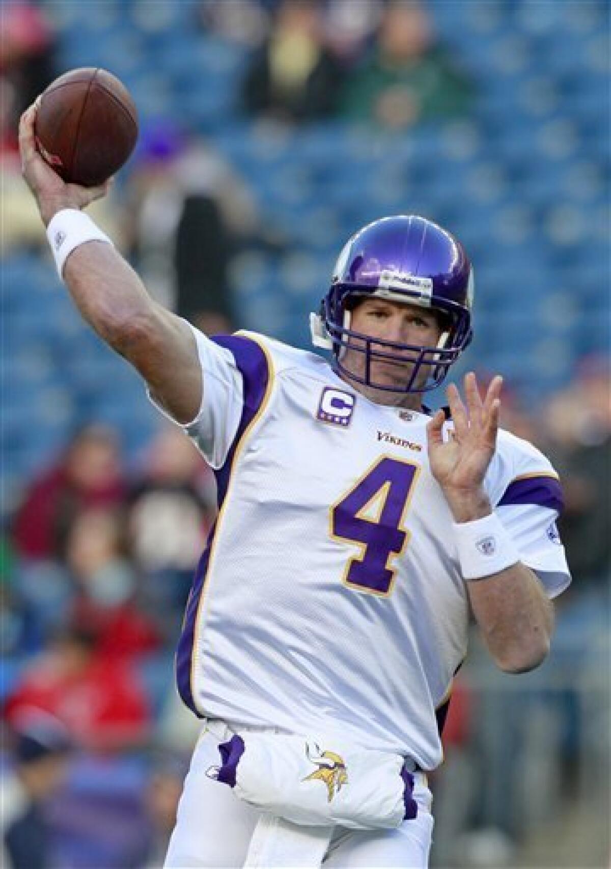 Brett Favre starts for Vikings, moves well on foot - The San Diego  Union-Tribune