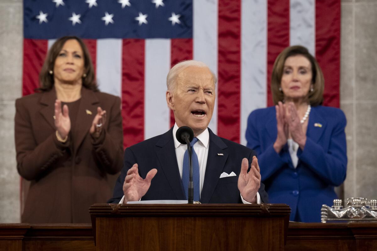 Biden pide aprobar una reforma migratoria "de una vez por todas" en EE.UU.
