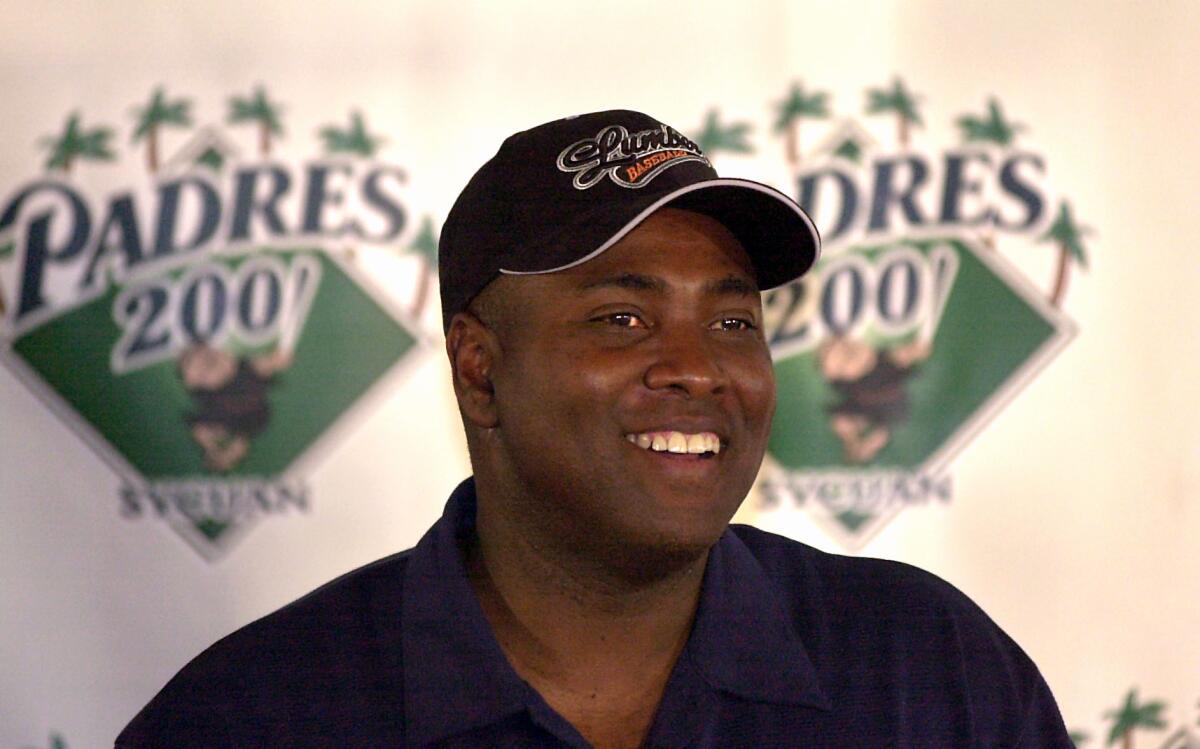 Tony Gwynn announced his intention to retire at a news conference in June 2001.