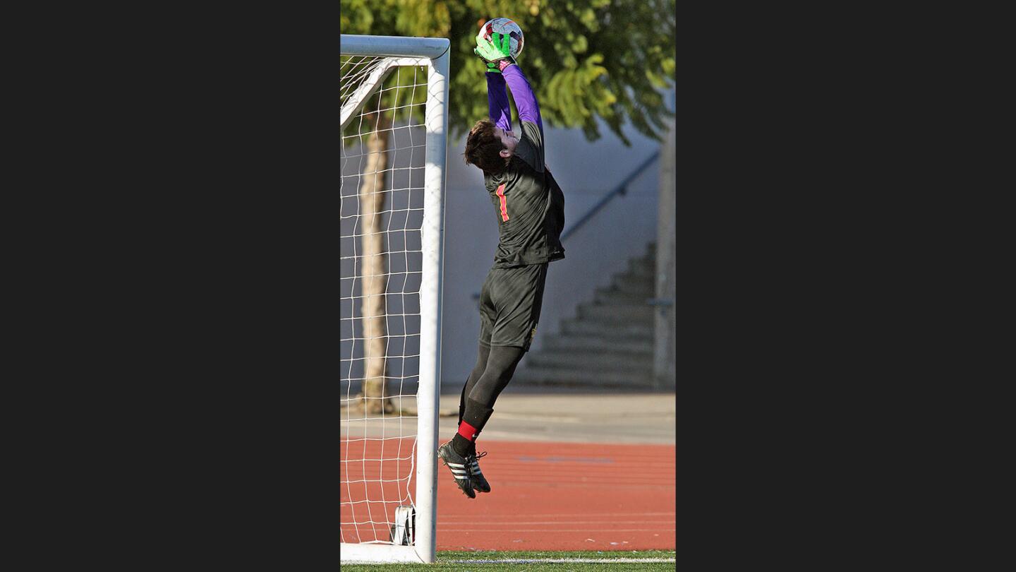 Photo Gallery: Crescenta Valley defeats La Cañada in Crescenta Valley boys' soccer tournament