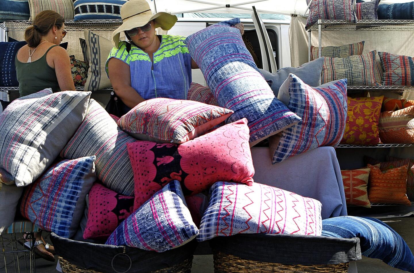 Rose Bowl Flea Market