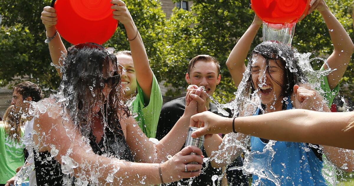 wet t shirt ice bucket challenge