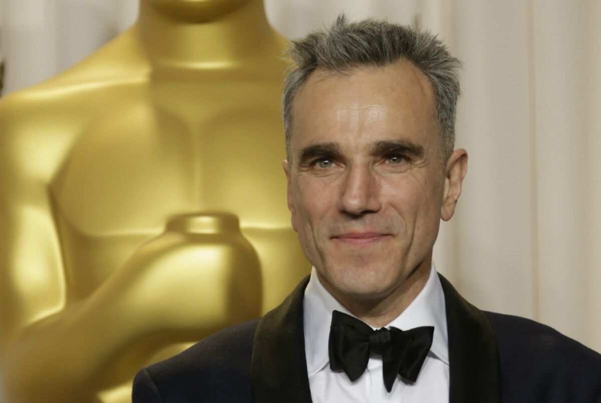 Daniel Day-Lewis will serve as a presenter at this year's Academy Awards.