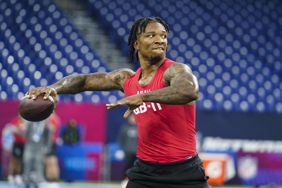 Florida quarterback Anthony Richardson takes part in a throwing drill at the NFL Scouting Combine on March 4.