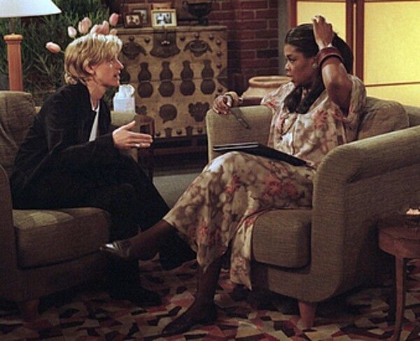 Ellen DeGeneres comes out as a lesbian (1997)