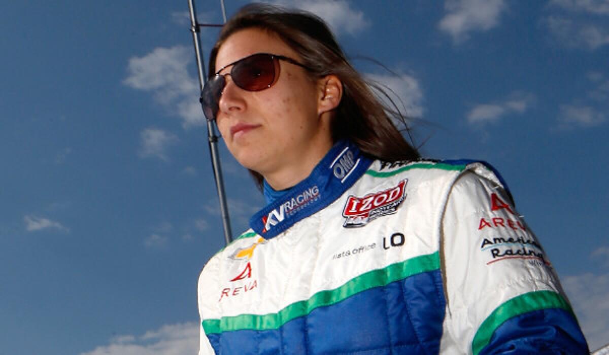 Simona de Silvestro is seeking to become the first woman to win an IndyCar event since 2008.