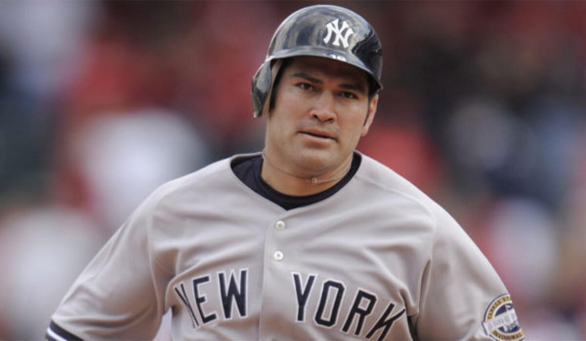 Johnny Damon isn't exactly playing hard to get with Yankees - Los Angeles  Times